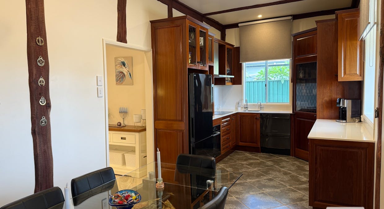 14 Evans Street, Chinchilla, QLD, 4413 - Image 5